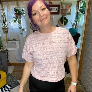 Champion Retro Athletic pastel Pink Logo Crop Tee Shirt Size Medium